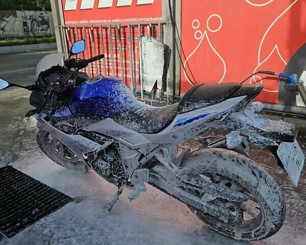 Синий Сузуки GSX 250R, объемом двигателя 0.25 л и пробегом 15 тыс. км за 2800 $, фото 11 на Automoto.ua