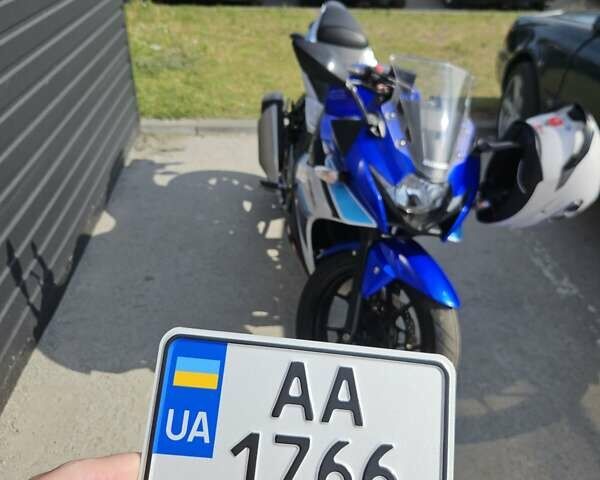 Синий Сузуки GSX 250R, объемом двигателя 0.25 л и пробегом 15 тыс. км за 2800 $, фото 1 на Automoto.ua