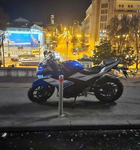 Синий Сузуки GSX 250R, объемом двигателя 0.25 л и пробегом 15 тыс. км за 2800 $, фото 3 на Automoto.ua