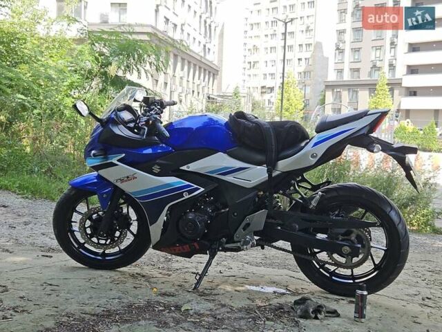 Синий Сузуки GSX 250R, объемом двигателя 0.25 л и пробегом 15 тыс. км за 2800 $, фото 6 на Automoto.ua