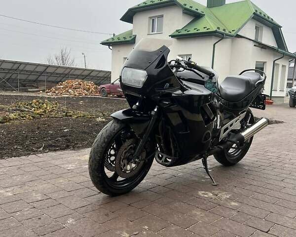 Черный Сузуки GSX 600F, объемом двигателя 0.6 л и пробегом 18 тыс. км за 2594 $, фото 5 на Automoto.ua