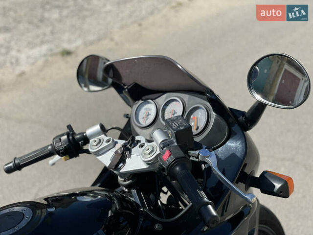 Черный Сузуки GSX 600F, объемом двигателя 0.6 л и пробегом 40 тыс. км за 2800 $, фото 10 на Automoto.ua