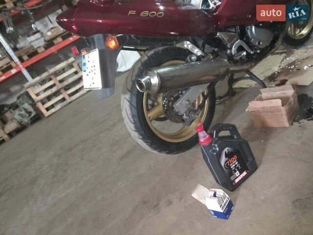 Красный Сузуки GSX 600F, объемом двигателя 0.6 л и пробегом 41 тыс. км за 3999 $, фото 10 на Automoto.ua