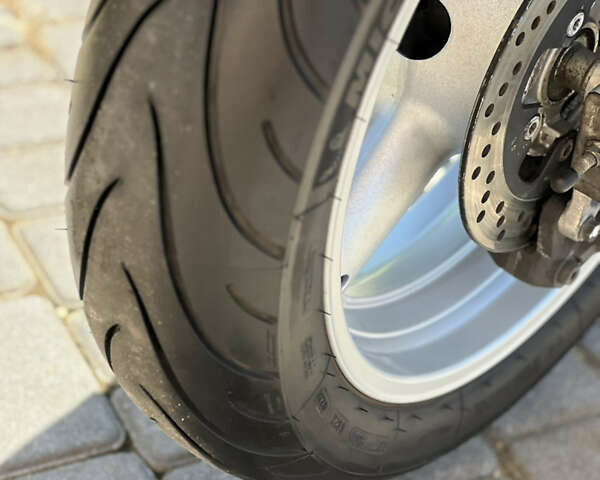 Желтый Сузуки GSX 600F, объемом двигателя 0.6 л и пробегом 27 тыс. км за 3500 $, фото 8 на Automoto.ua