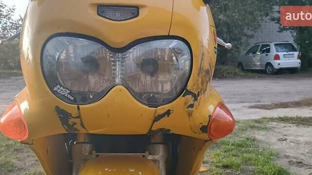 Сузуки GSX 600F 1999 в Остер на Automoto.ua Желтый Сузуки GSX 600F, объемом двигателя 0.6 л и пробегом 59 тыс. км за 2850 $, фото 6 на Automoto.ua