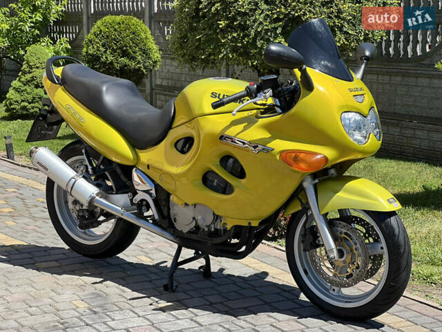 Желтый Сузуки GSX 600F, объемом двигателя 0.6 л и пробегом 27 тыс. км за 3500 $, фото 14 на Automoto.ua