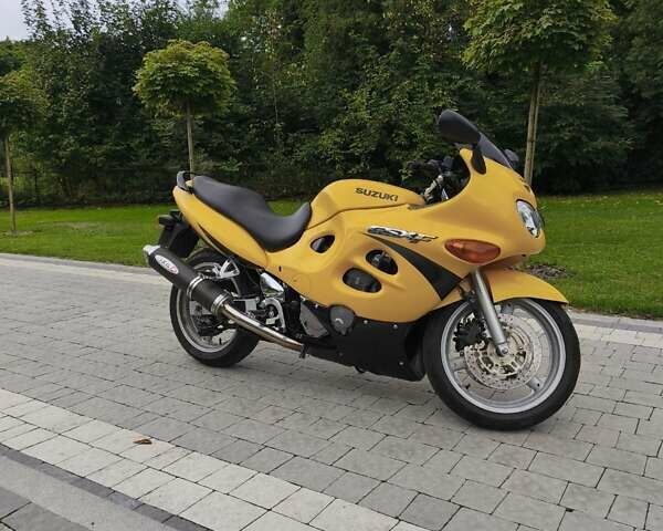 Желтый Сузуки GSX 600F, объемом двигателя 0.6 л и пробегом 27 тыс. км за 3700 $, фото 11 на Automoto.ua