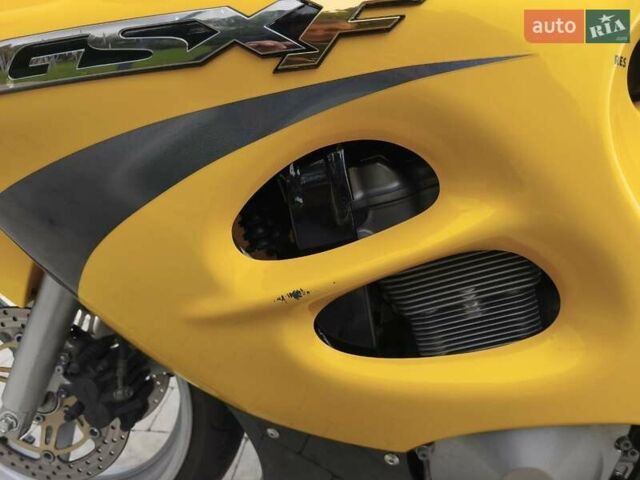 Желтый Сузуки GSX 600F, объемом двигателя 0.6 л и пробегом 27 тыс. км за 3700 $, фото 22 на Automoto.ua