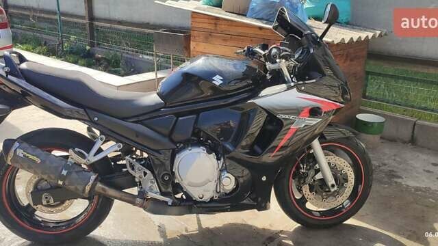 Черный Сузуки GSX 650F, объемом двигателя 0.65 л и пробегом 40 тыс. км за 4800 $, фото 3 на Automoto.ua