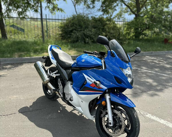 Синий Сузуки GSX 650F, объемом двигателя 0.7 л и пробегом 38 тыс. км за 5400 $, фото 1 на Automoto.ua