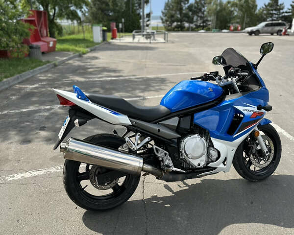 Синий Сузуки GSX 650F, объемом двигателя 0.7 л и пробегом 38 тыс. км за 5400 $, фото 2 на Automoto.ua