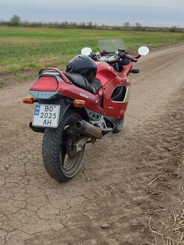 Красный Сузуки GSX 750F Katana, объемом двигателя 0 л и пробегом 45 тыс. км за 1500 $, фото 5 на Automoto.ua