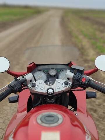 Красный Сузуки GSX 750F Katana, объемом двигателя 0 л и пробегом 45 тыс. км за 1500 $, фото 3 на Automoto.ua