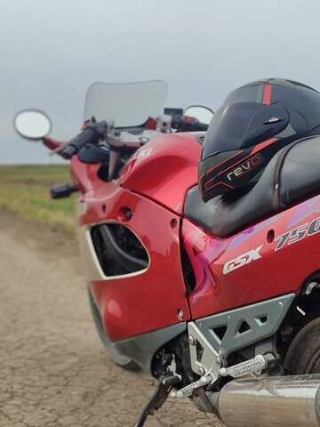 Красный Сузуки GSX 750F Katana, объемом двигателя 0 л и пробегом 45 тыс. км за 1500 $, фото 7 на Automoto.ua