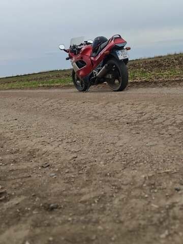 Красный Сузуки GSX 750F Katana, объемом двигателя 0 л и пробегом 45 тыс. км за 1500 $, фото 9 на Automoto.ua