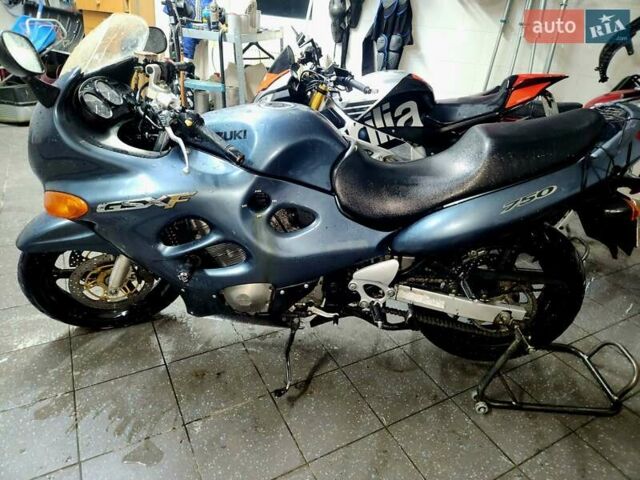 Сузукі GSX 750F Katana, об'ємом двигуна 0 л та пробігом 24 тис. км за 2950 $, фото 3 на Automoto.ua