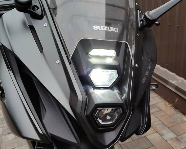 Сузуки GSX 8R, объемом двигателя 0.8 л и пробегом 1 тыс. км за 11500 $, фото 2 на Automoto.ua