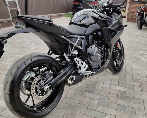 Черный Сузуки GSX 8S, объемом двигателя 0.78 л и пробегом 1 тыс. км за 11500 $, фото 1 на Automoto.ua