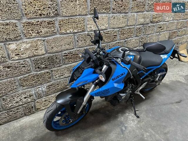 Сузуки GSX 8S 2024 в Одессе на Automoto.ua Сузуки GSX 8S, объемом двигателя 0 л и пробегом 3 тыс. км за 8600 $, фото 4 на Automoto.ua