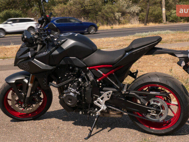 Сузуки GSX 8S 2025 в Одессе на Automoto.ua Сузуки GSX 8S, объемом двигателя 0.78 л и пробегом 0 тыс. км за 10609 $, фото 4 на Automoto.ua