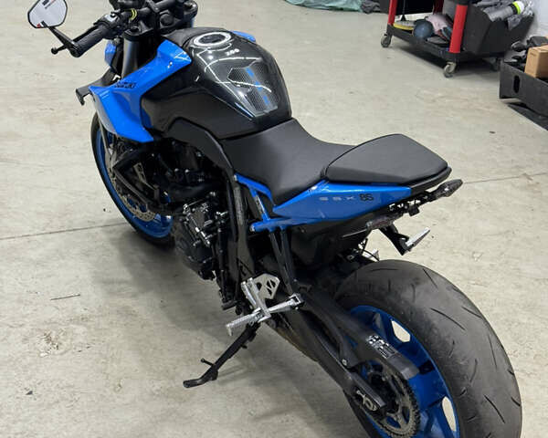 Синій Сузукі GSX 8S, об'ємом двигуна 0.8 л та пробігом 6 тис. км за 9000 $, фото 1 на Automoto.ua