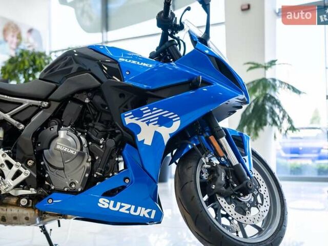 Синий Сузуки GSX 8S, объемом двигателя 0.78 л и пробегом 1 тыс. км за 11849 $, фото 6 на Automoto.ua
