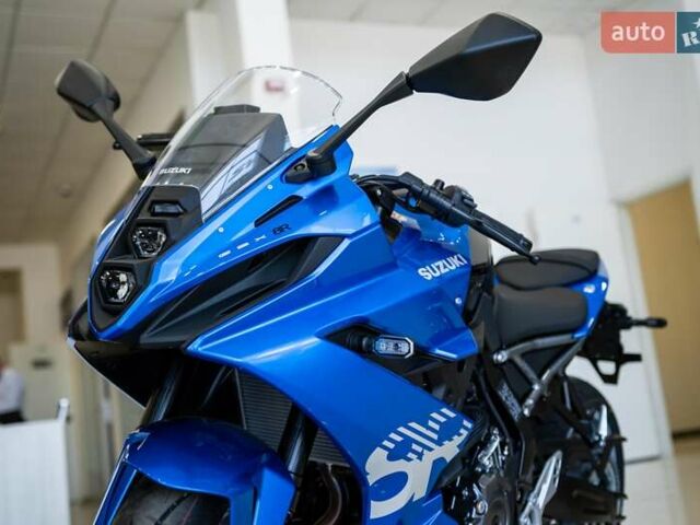 Синий Сузуки GSX 8S, объемом двигателя 0.78 л и пробегом 1 тыс. км за 11849 $, фото 4 на Automoto.ua