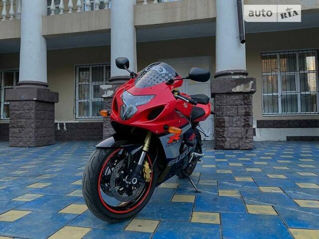 Красный Сузуки GSX R 600, объемом двигателя 0.6 л и пробегом 29 тыс. км за 5600 $, фото 4 на Automoto.ua