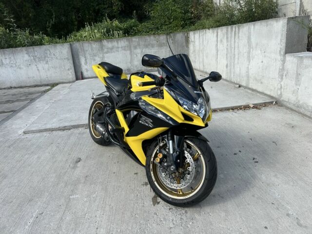 Сузуки GSX R 750, объемом двигателя 0.75 л и пробегом 0 тыс. км за 7800 $, фото 1 на Automoto.ua