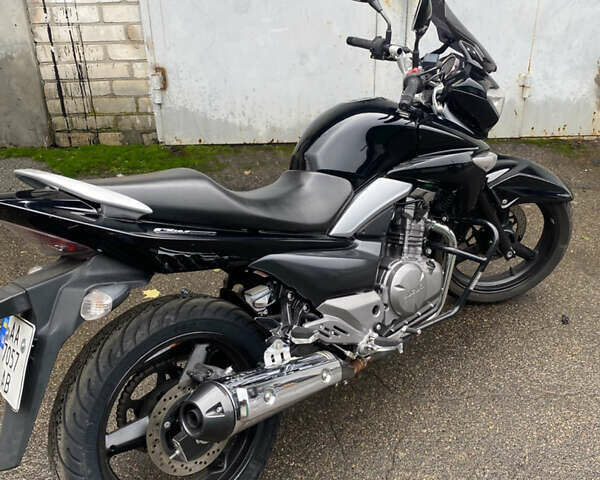 Черный Сузуки GW 250, объемом двигателя 0.25 л и пробегом 34 тыс. км за 2600 $, фото 5 на Automoto.ua