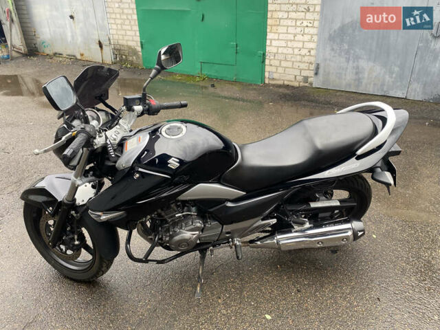 Черный Сузуки GW 250, объемом двигателя 0.25 л и пробегом 34 тыс. км за 2600 $, фото 1 на Automoto.ua