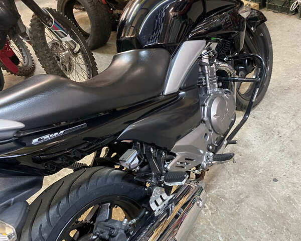 Черный Сузуки GW 250, объемом двигателя 0.25 л и пробегом 34 тыс. км за 2600 $, фото 2 на Automoto.ua