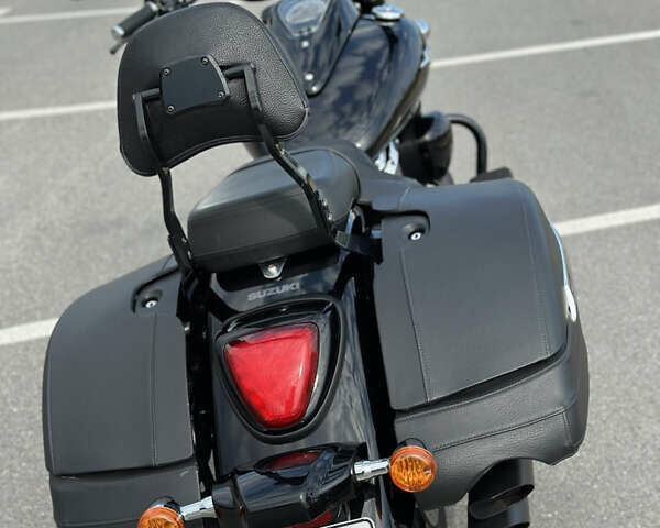 Чорний Сузукі Intruder 1500, об'ємом двигуна 1.5 л та пробігом 38 тис. км за 12500 $, фото 6 на Automoto.ua