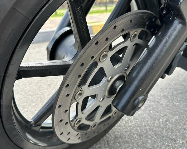 Чорний Сузукі Intruder 1500, об'ємом двигуна 1.5 л та пробігом 38 тис. км за 12500 $, фото 16 на Automoto.ua