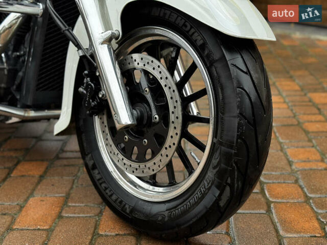Білий Сузукі Intruder 400, об'ємом двигуна 0.4 л та пробігом 20 тис. км за 3500 $, фото 13 на Automoto.ua