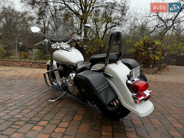 Білий Сузукі Intruder 400, об'ємом двигуна 0.4 л та пробігом 20 тис. км за 3500 $, фото 7 на Automoto.ua