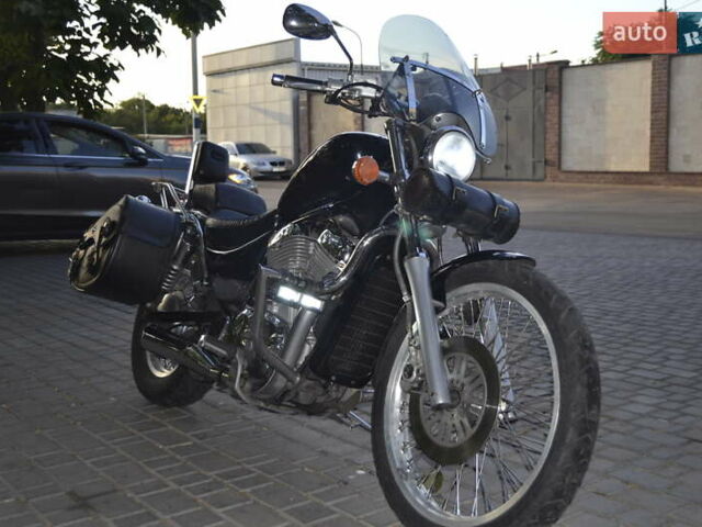 Черный Сузуки Intruder 400, объемом двигателя 0.39 л и пробегом 47 тыс. км за 3300 $, фото 5 на Automoto.ua