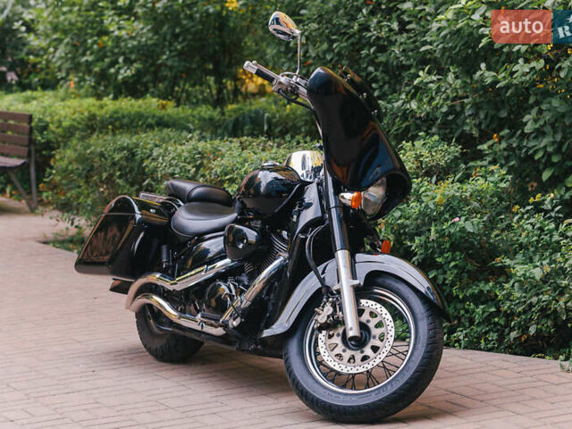 Черный Сузуки Intruder 400, объемом двигателя 0.4 л и пробегом 55 тыс. км за 4400 $, фото 1 на Automoto.ua