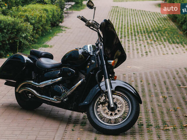 Черный Сузуки Intruder 400, объемом двигателя 0.4 л и пробегом 55 тыс. км за 4400 $, фото 4 на Automoto.ua