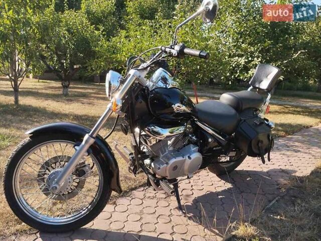 Сузуки Intruder 400, объемом двигателя 0 л и пробегом 9 тыс. км за 3000 $, фото 3 на Automoto.ua