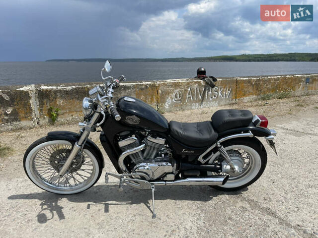 Сузуки Intruder 400 Classic, объемом двигателя 0 л и пробегом 37 тыс. км за 2500 $, фото 8 на Automoto.ua