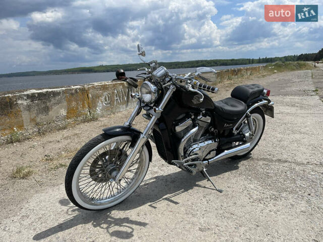 Сузуки Intruder 400 Classic, объемом двигателя 0 л и пробегом 37 тыс. км за 2500 $, фото 9 на Automoto.ua