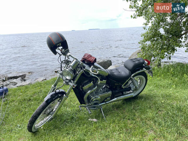 Сузуки Intruder 400 Classic, объемом двигателя 0 л и пробегом 37 тыс. км за 2500 $, фото 7 на Automoto.ua