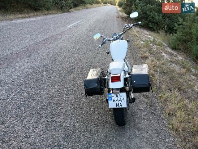 Белый Сузуки Intruder 800, объемом двигателя 0.8 л и пробегом 61 тыс. км за 3600 $, фото 4 на Automoto.ua