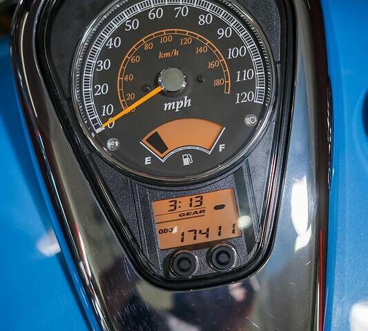 Сузуки Intruder 800, объемом двигателя 0.8 л и пробегом 28 тыс. км за 10000 $, фото 9 на Automoto.ua