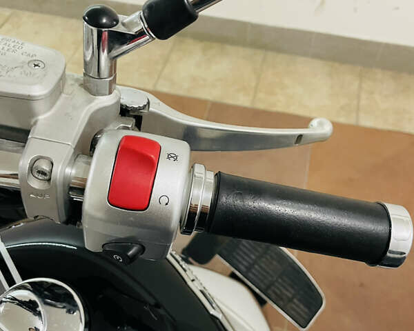 Черный Сузуки Intruder M 1800R, объемом двигателя 1.8 л и пробегом 46 тыс. км за 9100 $, фото 17 на Automoto.ua