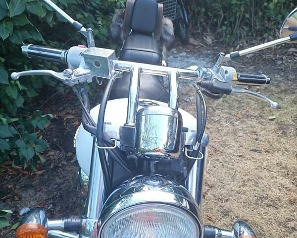 Белый Сузуки Marauder VZ 800, объемом двигателя 0.8 л и пробегом 1 тыс. км за 3700 $, фото 2 на Automoto.ua