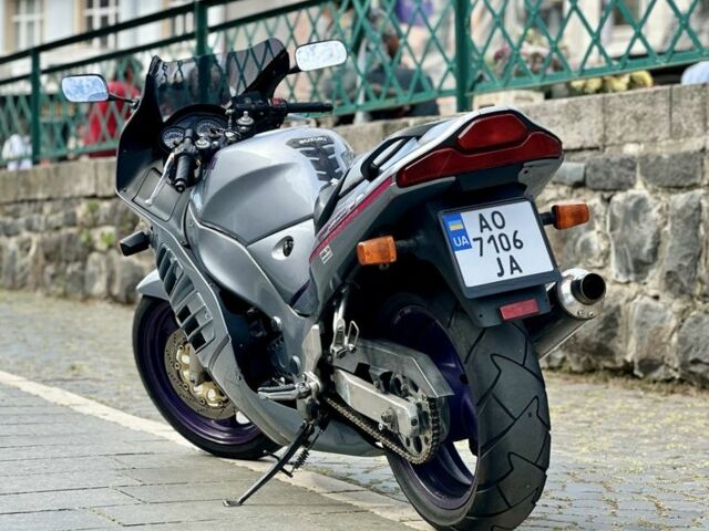 Сузукі RF 600R, об'ємом двигуна 0.6 л та пробігом 0 тис. км за 3500 $, фото 1 на Automoto.ua