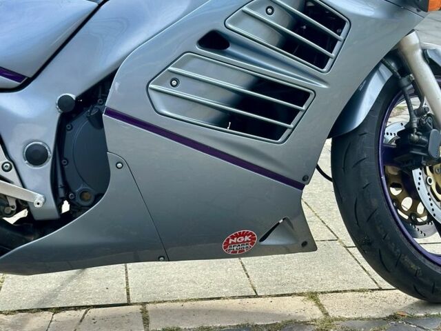 Сузукі RF 600R, об'ємом двигуна 0.6 л та пробігом 0 тис. км за 3500 $, фото 4 на Automoto.ua