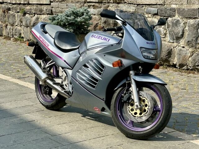 Сузукі RF 600R, об'ємом двигуна 0.6 л та пробігом 0 тис. км за 3500 $, фото 6 на Automoto.ua